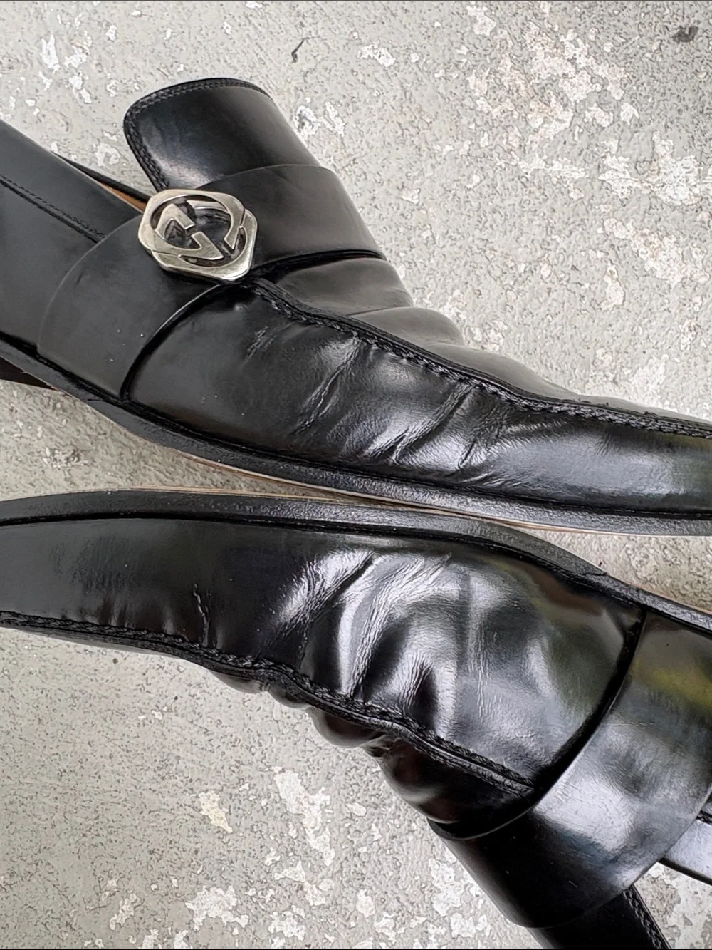 Gucci Double GG leather slippers